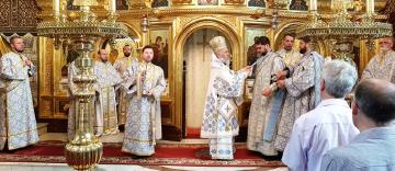 Grija de cele trecătoare și materiale ne copleșește într-o măsură foarte mare Grija de cele trecătoare și materiale ne copleșește într-o măsură foarte mare