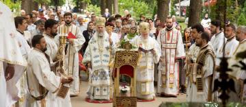 Sfântul Mare Mucenic şi Tămăduitor Pantelimon a fost sărbătorit la Mănăstirea Lacu-Sărat din Brăila Sfântul Mare Mucenic şi Tămăduitor Pantelimon a fost sărbătorit la Mănăstirea Lacu-Sărat din Brăila