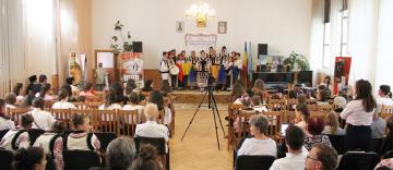 Manifestări religioase şi cultural-artistice dedicate Centenarului Marii Uniri la Tecuci Manifestări religioase şi cultural-artistice dedicate Centenarului Marii Uniri la Tecuci