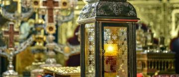Sfânta Lumină de la Ierusalim va fi adusă în România de Sfintele Paști Sfânta Lumină de la Ierusalim va fi adusă în România de Sfintele Paști