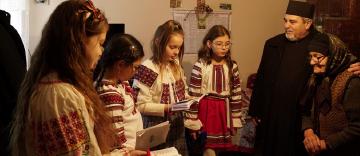 Daruri pentru persoanele vârstnice şi familiile nevoiaşe cu copii din Brăila Daruri pentru persoanele vârstnice şi familiile nevoiaşe cu copii din Brăila