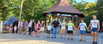 Tabăra pentru copii de la Parohia Tepu de Jos la Mănăstirea Toflea Tabăra pentru copii de la Parohia Tepu de Jos la Mănăstirea Toflea