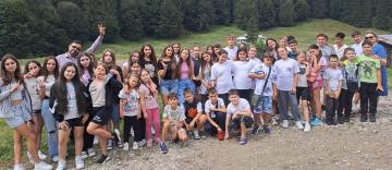 Excursie pentru 74 de copii din Parohia Umbrăreşti I Excursie pentru 74 de copii din Parohia Umbrăreşti I