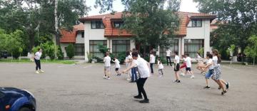 Activităţi de vară pentru copii la Așezământul Social-Filantropic ,,Sfântul Pantelimon“ - Lacu Sărat Activităţi de vară pentru copii la Așezământul Social-Filantropic ,,Sfântul Pantelimon“ - Lacu Sărat
