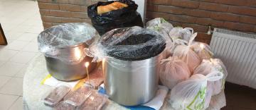 Arhiepiscopia Dunării de Jos oferă zilnic mâncare persoanelor fără adăpost, celor din carantină şi asistaţilor sociali Arhiepiscopia Dunării de Jos oferă zilnic mâncare persoanelor fără adăpost, celor din carantină şi asistaţilor sociali