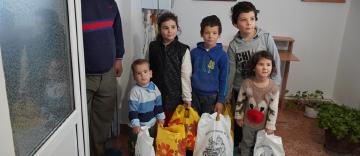 1.000 de persoane nevoiaşe primesc daruri din partea parohiilor din Protopopiatul Brăila 1.000 de persoane nevoiaşe primesc daruri din partea parohiilor din Protopopiatul Brăila