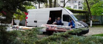 Un nou transport cu ajutoare pentru ucraineni Un nou transport cu ajutoare pentru ucraineni