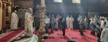 Slujire arhierească la Catedrala arhiepiscopală din Galaţi în Duminica întâi după Rusalii Slujire arhierească la Catedrala arhiepiscopală din Galaţi în Duminica întâi după Rusalii
