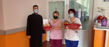 Daruri pascale oferite cadrelor medicale Daruri pascale oferite cadrelor medicale