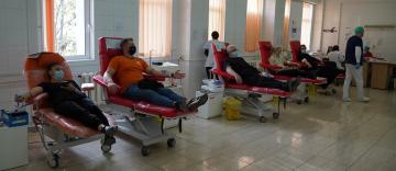 În Arhiepiscopia Dunării de Jos continuă campania de donare de sânge şi plasmă convalescentă Covid-19 În Arhiepiscopia Dunării de Jos continuă campania de donare de sânge şi plasmă convalescentă Covid-19