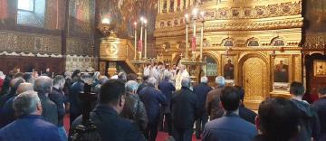 „Mântuitorul nostru Iisus Hristos convertește patima puterii în virtutea slujirii“ „Mântuitorul nostru Iisus Hristos convertește patima puterii în virtutea slujirii“