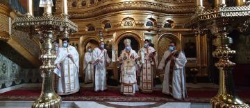 Slujire arhierească la Catedrala Arhiepiscopală din Galați Slujire arhierească la Catedrala Arhiepiscopală din Galați