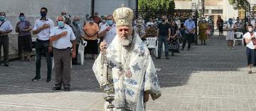 Slujire arhierească la Catedrala Arhiepiscopală din Galaţi Slujire arhierească la Catedrala Arhiepiscopală din Galaţi