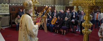 Duminica vindecării orbului din naştere la Catedrala arhiepiscopală din Galaţi Duminica vindecării orbului din naştere la Catedrala arhiepiscopală din Galaţi