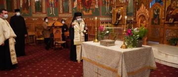 Rugăciune, sfaturi duhovniceşti şi filantropie la parohia „Înălţarea Domnului“ din Galaţi Rugăciune, sfaturi duhovniceşti şi filantropie la parohia „Înălţarea Domnului“ din Galaţi