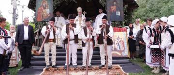 Zi de sărbătoare la Mănăstirea Cârlomăneşti din judeţul Galaţi Zi de sărbătoare la Mănăstirea Cârlomăneşti din judeţul Galaţi