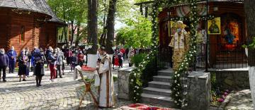 Hramul parohiei gălăţene „Sfântul Atanasie al III-lea, Patriarhul Constantinopolului“ Hramul parohiei gălăţene „Sfântul Atanasie al III-lea, Patriarhul Constantinopolului“