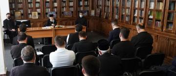 Întrunire pentru stabilirea programului de tabere pentru elevi Întrunire pentru stabilirea programului de tabere pentru elevi
