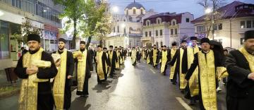 Procesiune cu sfintele moaşte în municipiul Brăila Procesiune cu sfintele moaşte în municipiul Brăila