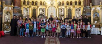 Arhiepiscopia Dunării de Jos continuă sprijinirea elevilor cu ghiozdane şi rechizite şcolare 