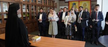 Şapte tineri teologi au primit binecuvântare pentru căsătorie Şapte tineri teologi au primit binecuvântare pentru căsătorie