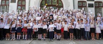 Serbare de sfârşit de an pentru clasele primare de la Seminarul Teologic „Sfântul Apostol Andrei“ din Galaţi Serbare de sfârşit de an pentru clasele primare de la Seminarul Teologic „Sfântul Apostol Andrei“ din Galaţi
