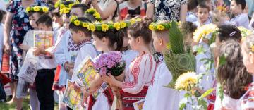 Serbare de sfârşit de an pentru clasele primare și gimnaziale de la Seminarul Teologic Ortodox „Sfântul Andrei“ din Galaţi Serbare de sfârşit de an pentru clasele primare și gimnaziale de la Seminarul Teologic Ortodox „Sfântul Andrei“ din Galaţi