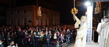 Slujba Învierii la Catedrala Arhiepiscopală din Galaţi Slujba Învierii la Catedrala Arhiepiscopală din Galaţi