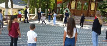 Mănăstirea Toflea, gazdă primitoare pentru copii pe timpul verii Mănăstirea Toflea, gazdă primitoare pentru copii pe timpul verii
