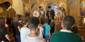Sărbătoarea Sfântului M. Mc. Pantelimon a continuat prin rugăciune, comuniune şi bucurie