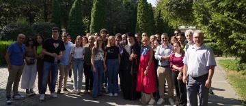 Tineri medici italieni în vizită la Catedrala Arhiepiscopală din Galaţi Tineri medici italieni în vizită la Catedrala Arhiepiscopală din Galaţi